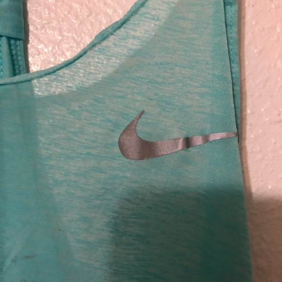 Nike dri fit tank top - Picture 4 of 9